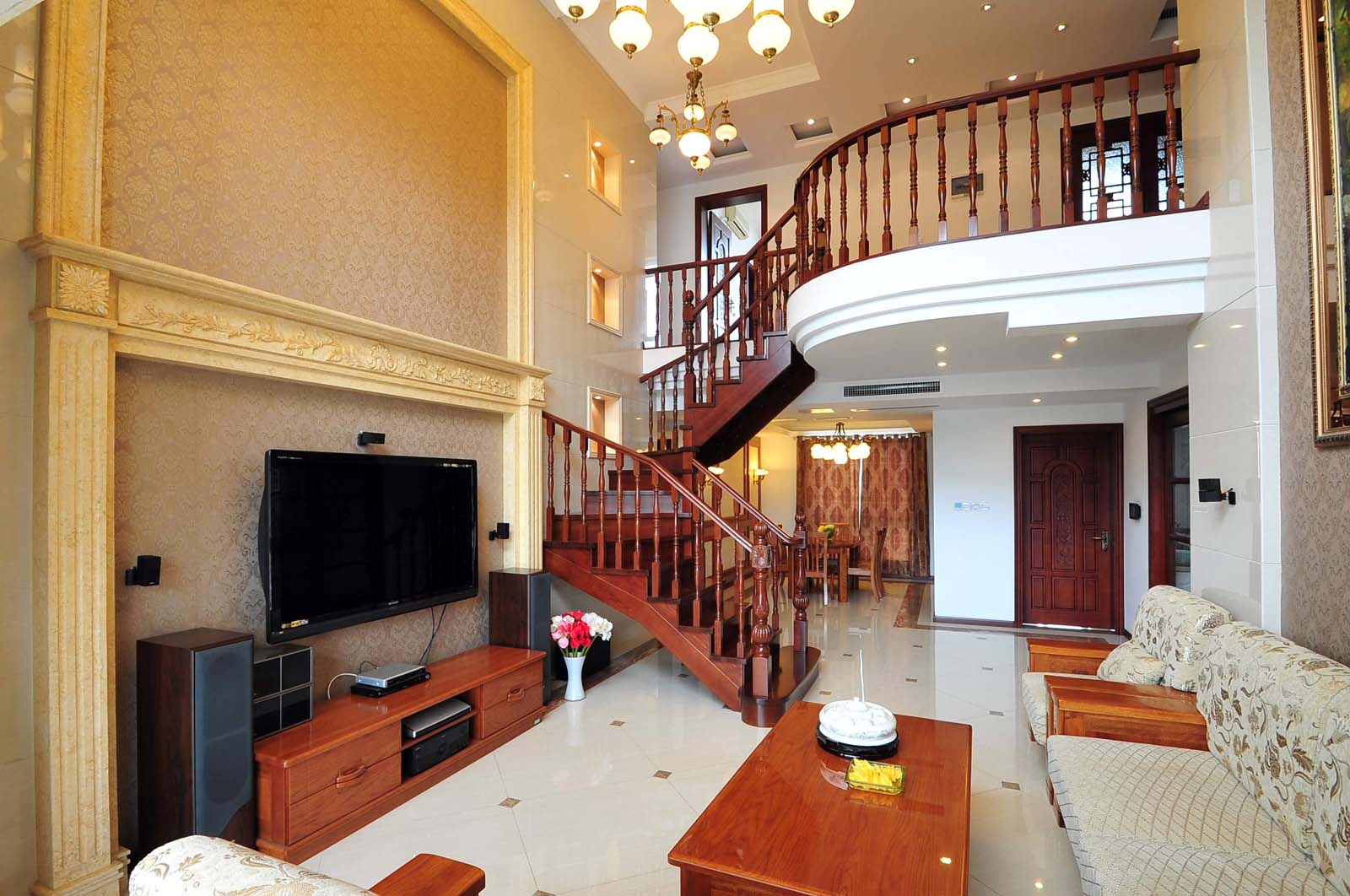 欧式风格的家——银杏山庄